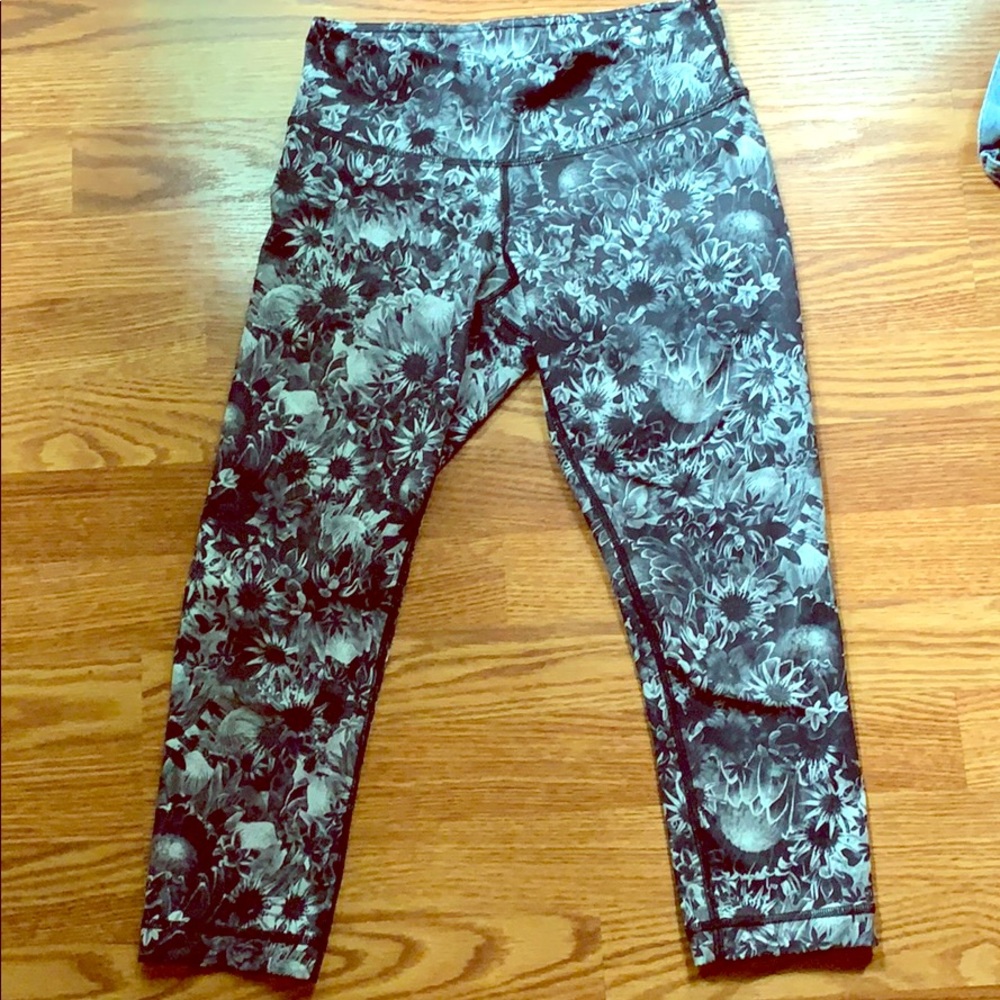 Lululemon leggings!